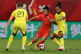 这两名防守
